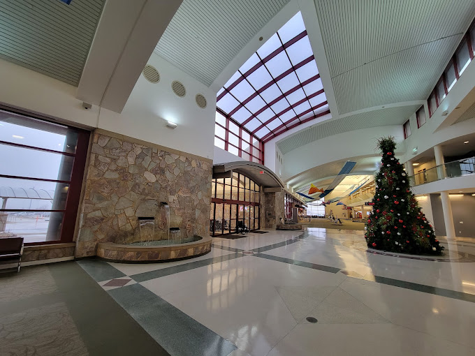 Hickory Point Inn & Suites